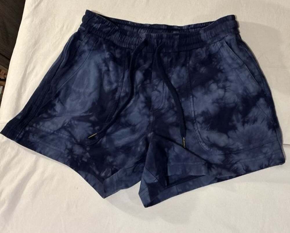 Athleta Farallon Short Size S Blue Tie Dye Cotton